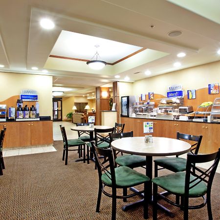 Holiday Inn Express Hotel & Suites Claypool Hill -Richlands Area By Ihg Pounding Mill Ngoại thất bức ảnh