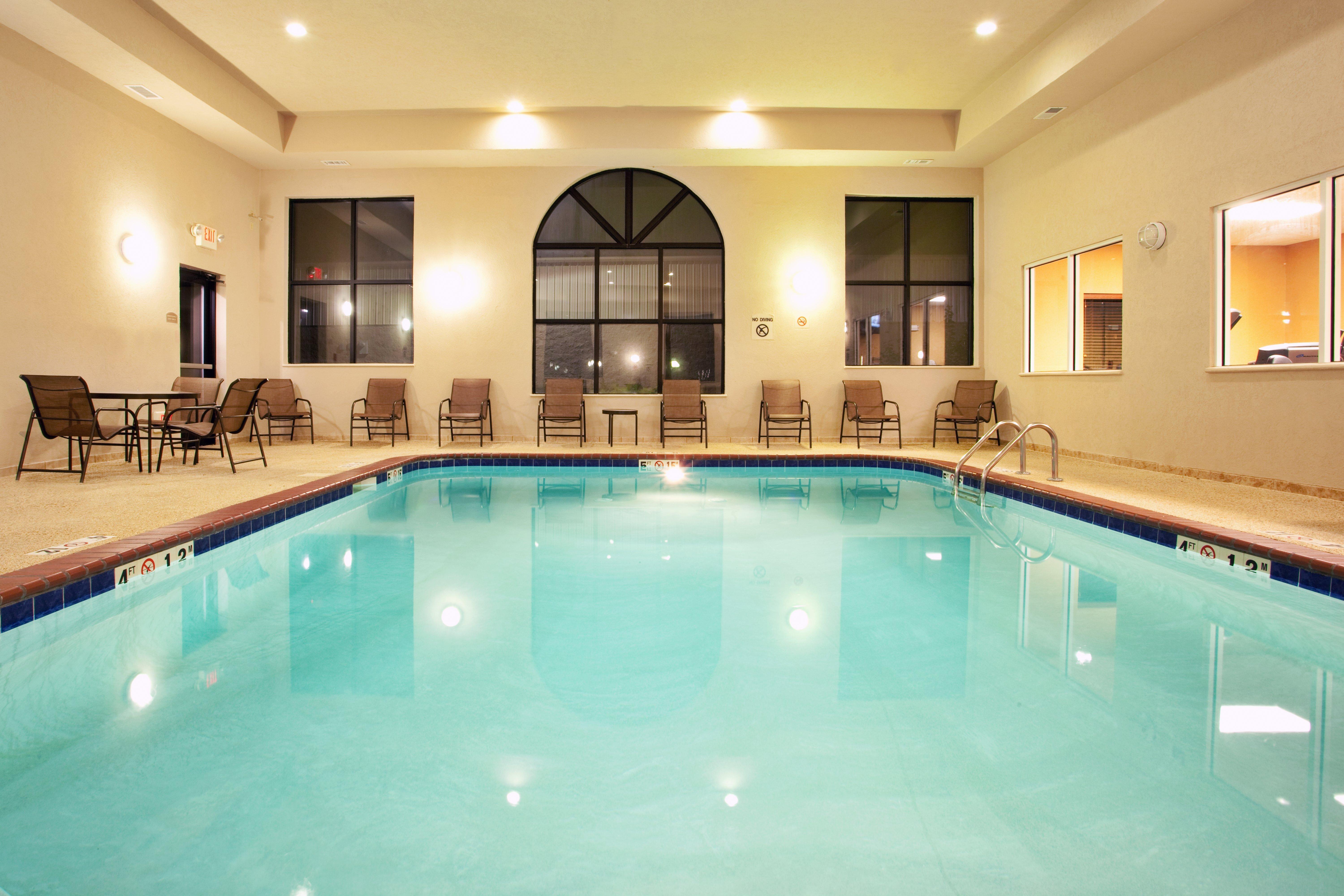 Holiday Inn Express Hotel & Suites Claypool Hill -Richlands Area By Ihg Pounding Mill Ngoại thất bức ảnh