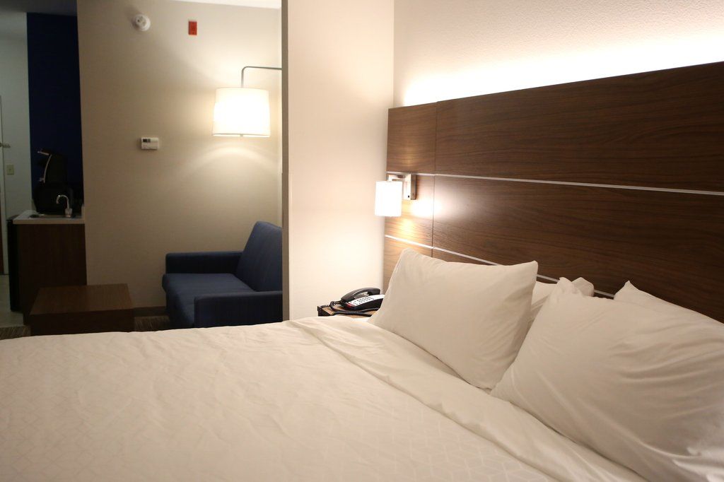 Holiday Inn Express Hotel & Suites Claypool Hill -Richlands Area By Ihg Pounding Mill Ngoại thất bức ảnh