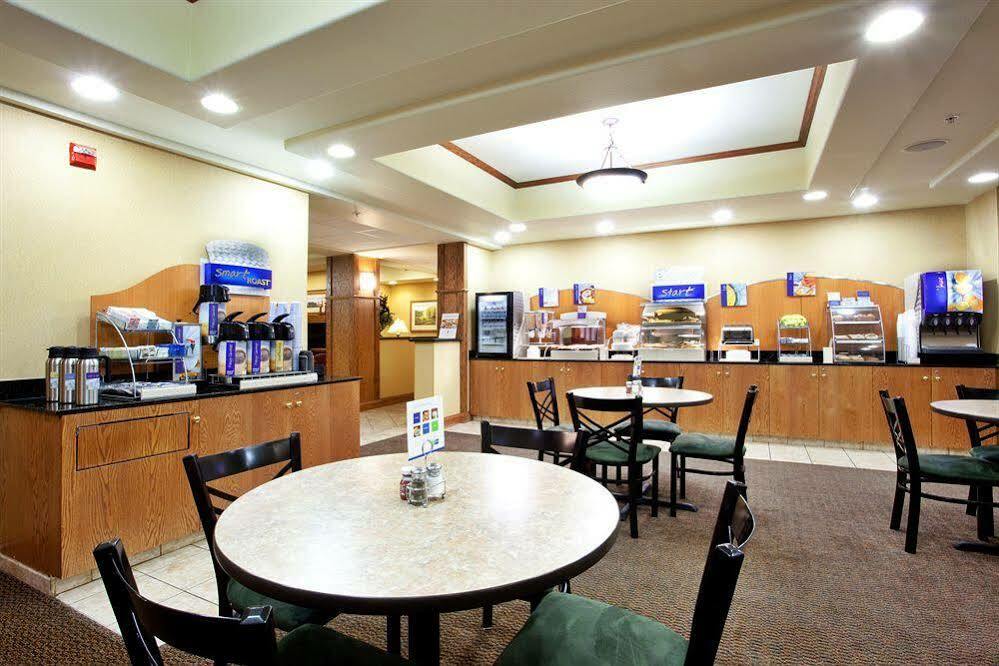 Holiday Inn Express Hotel & Suites Claypool Hill -Richlands Area By Ihg Pounding Mill Ngoại thất bức ảnh