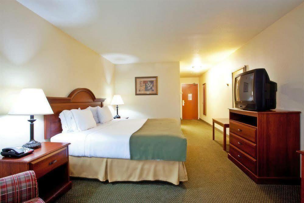 Holiday Inn Express Hotel & Suites Claypool Hill -Richlands Area By Ihg Pounding Mill Ngoại thất bức ảnh