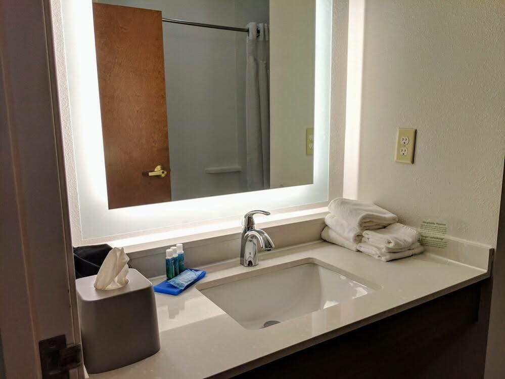 Holiday Inn Express Hotel & Suites Claypool Hill -Richlands Area By Ihg Pounding Mill Ngoại thất bức ảnh