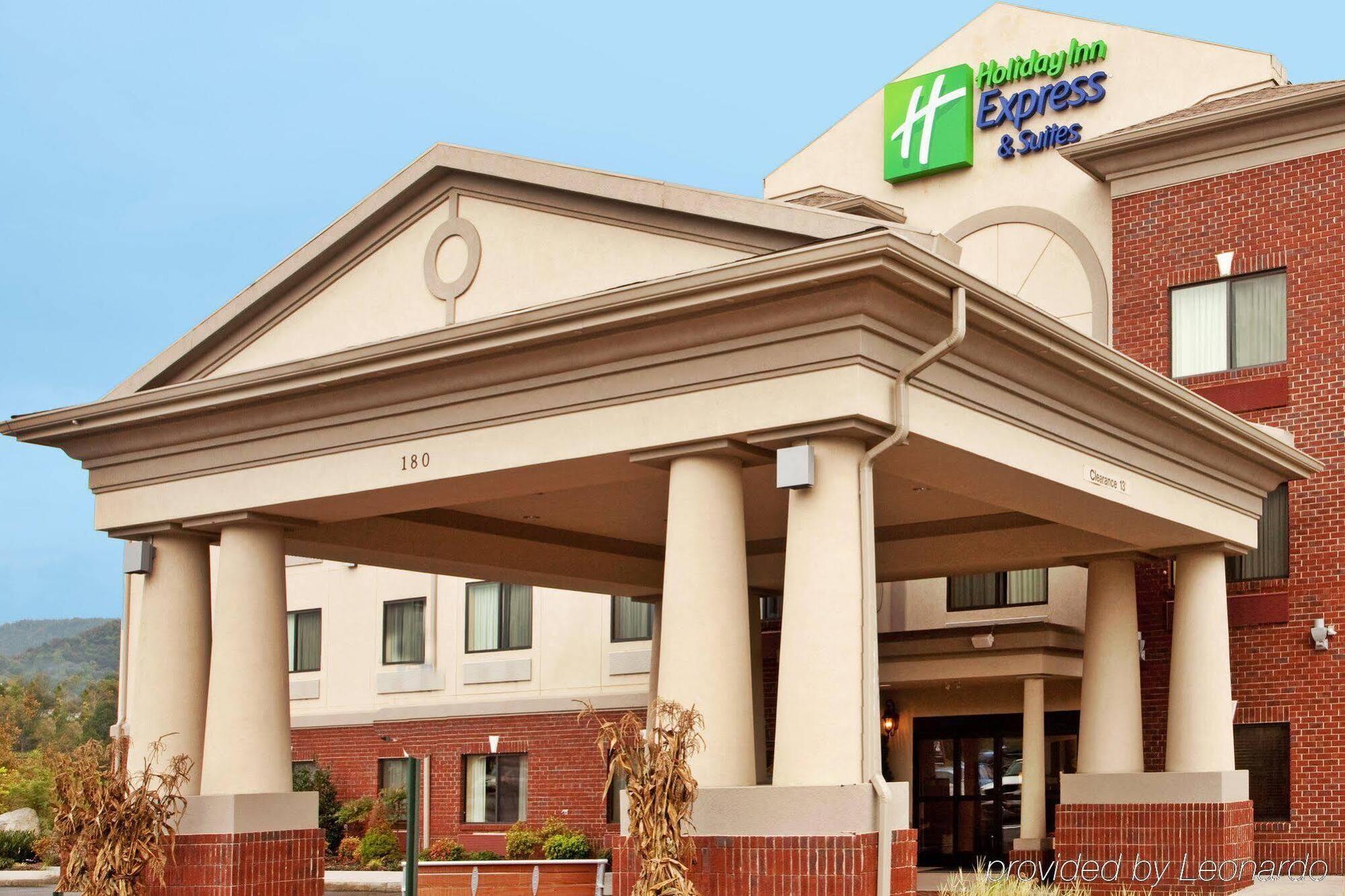 Holiday Inn Express Hotel & Suites Claypool Hill -Richlands Area By Ihg Pounding Mill Ngoại thất bức ảnh